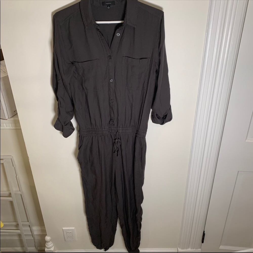 EUC Aritzia Talula Ephron Charcoal Tencel Jumpsuit Size Small - Picture 3 of 13